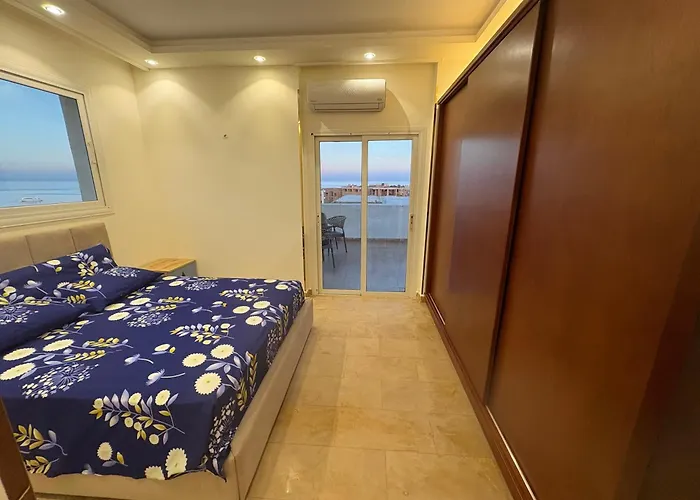 Sea Apartment *